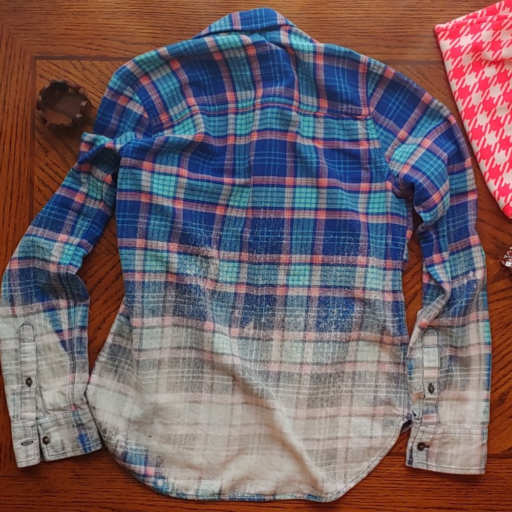 Redesigned Relaxed Perfection Flannel - All In - Picture 9 of 15
